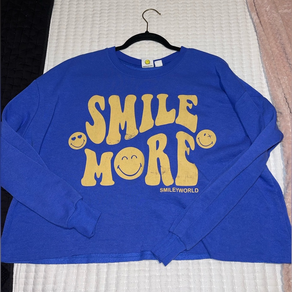 SMILE MORE | WOMENS SWEATSHIRT | SIZE L